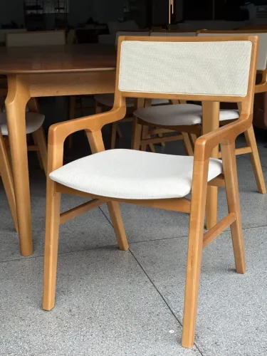 Mesa de Jantar 2.70mx1.10 com 10 cadeiras