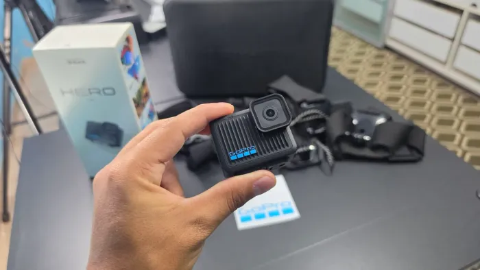 GoPro HERO 4K + 65 Acessórios + Maleta
