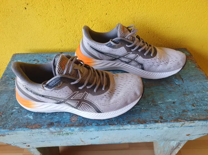 Asics Excite 8 (T43)