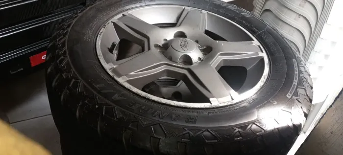 Roda 15 perfil pneus 205/65 15