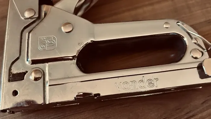 Grampeador manual Wonder