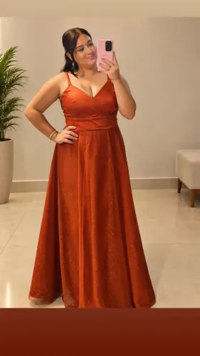 Vende -se Vestido madrinha na cor Terracota