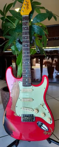 Guitarra Seizi Red Vintage Relic Semi-novo Mixer Instrumentos Musicais