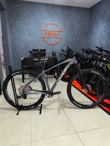 Bicicleta OGGI 7.2 2026 nova tamanho 17