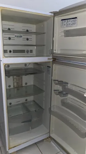 GELADEIRA