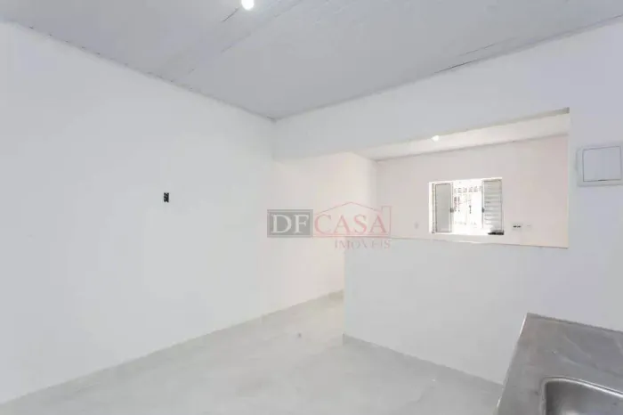Casa com 1 dormitório à venda, 40 m² por R$ 330.000,00 - Vila Carmosina - São Paulo/SP