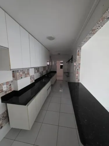Imóvel para aluguel tem 84 metros quadrados com 2 quartos em Renascença - São Luís - MA