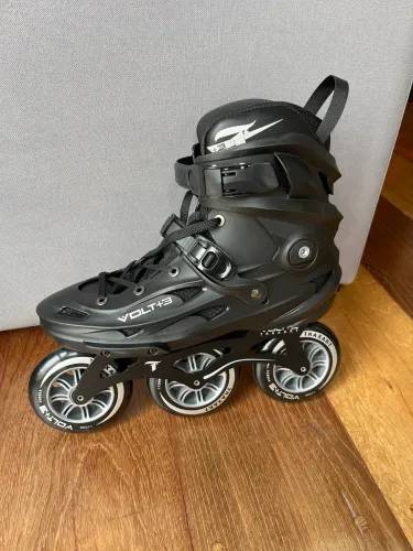 Patins Traxart Volt+3 (tamanho 42/43)