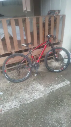 Vende se uma bike gts
