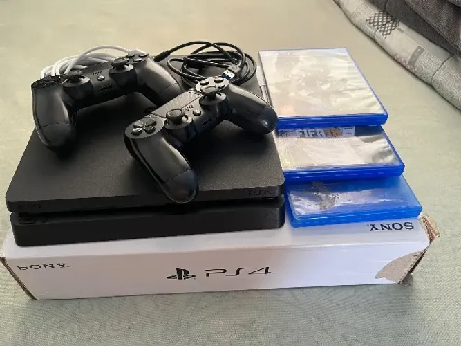Vende-se PS4