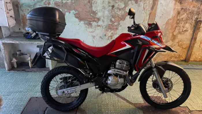 Vende-se xre 300 2022/2023