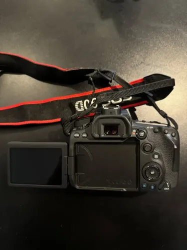 Canon 90d Praticamente nova