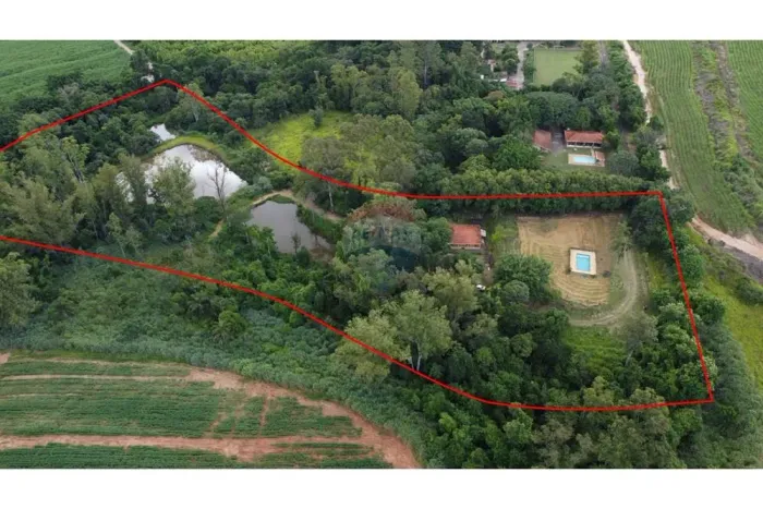 Sítio à venda no bairro Elhiu Root, com 20.935,80 m², nascentes e mata nativa, 2 quartos, 