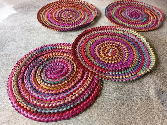 kit 4 sousplats multicoloridos artesanais