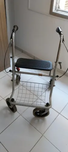Andador para idosos