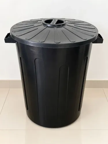 Balde pretos - Novos.