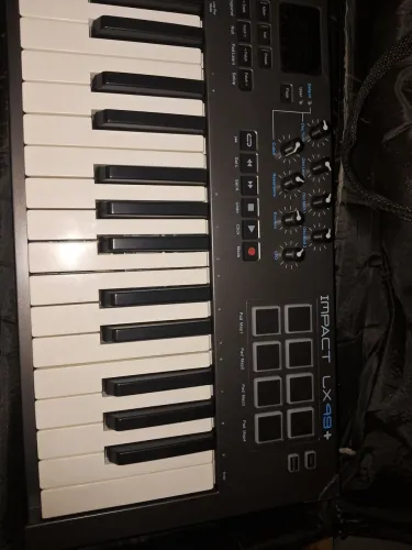 Controlador Nektar Lx impact 49