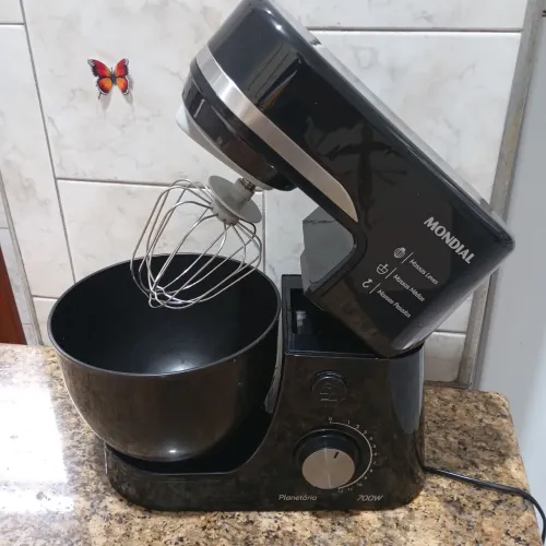 Batedeira Planetária Mondial 700W