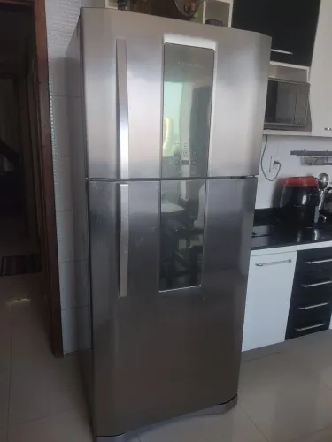 Geladeira Eletrolux 590 litros