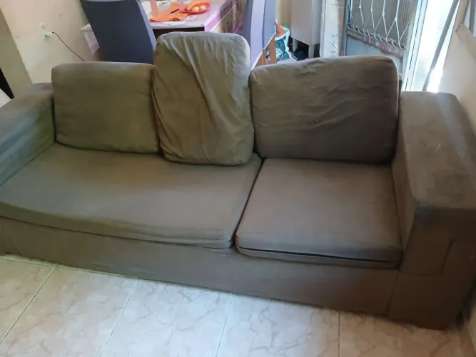 Sofá usado , nao entrego valor 100$ 