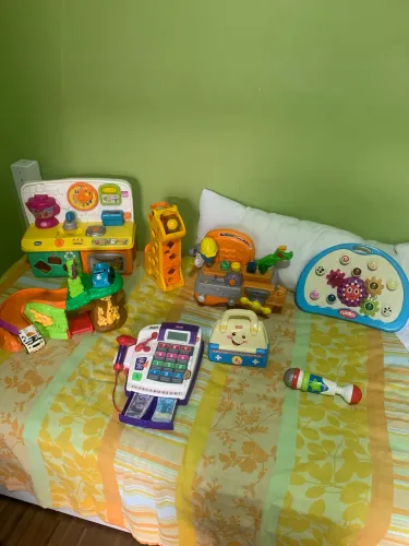 Pra sair logo lote de Fisher price funcionando todos 7 ao todo