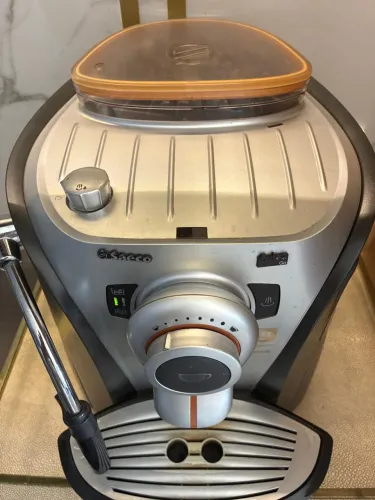 Máquina de café Expresso Saeco