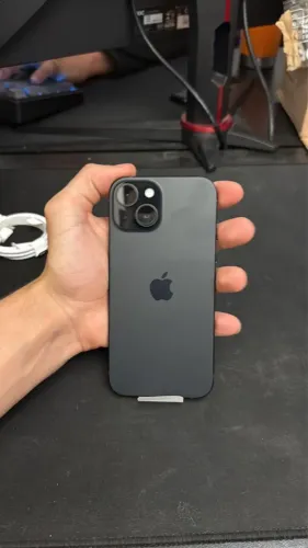 Apple iPhone 15 (128 GB) - Preto