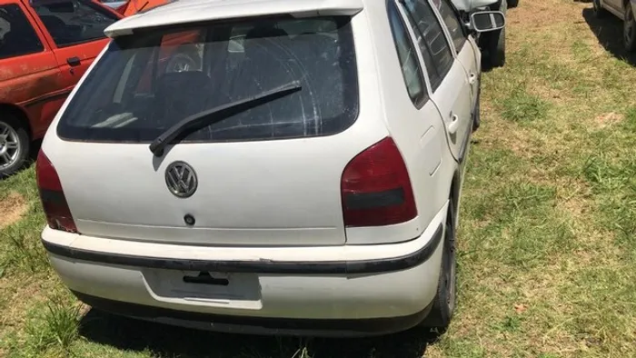 Sucata Gol VW 1.6 Power 2002 Branco Para Retirada de Peças