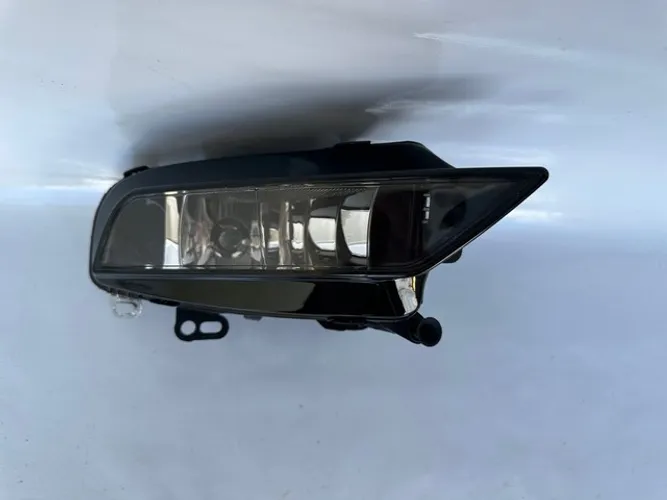 Farol de Milha Direito Audi A3 Sedan 2013 2014 2015 2016