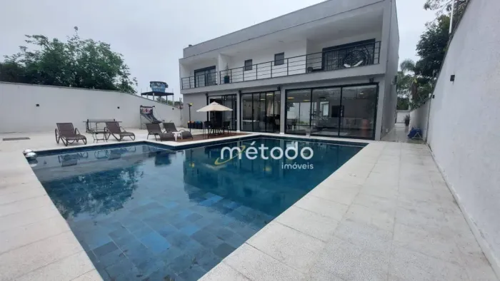 Chácara com 5 quartos à venda, 1336 m² por R$ 2.300.000 - Jardim Costão - Santa Branca/SP