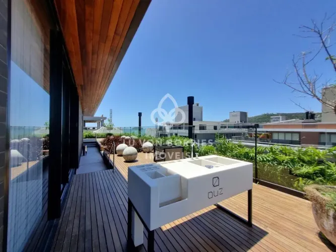 Fantástico Duplex na quadra mar!
