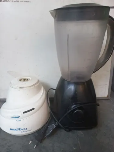 2 liquidificador eletrolux britania para arrumar ou aproveitar peças