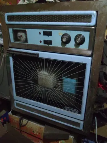 Forno elétrico antigo reliquia