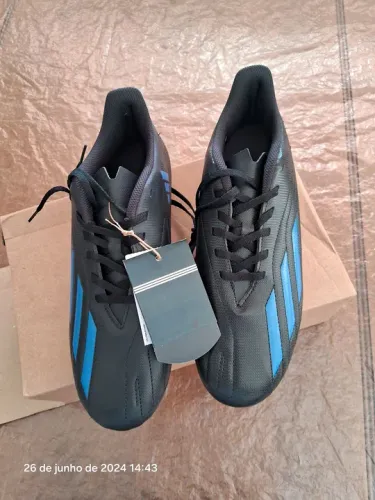 Chuteira Adidas_ Tam. 40/41/42/42/43
