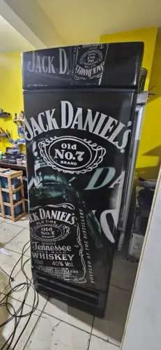 Cervejeira husman 570 litros 8 caixas de cerveja adesivada 220v