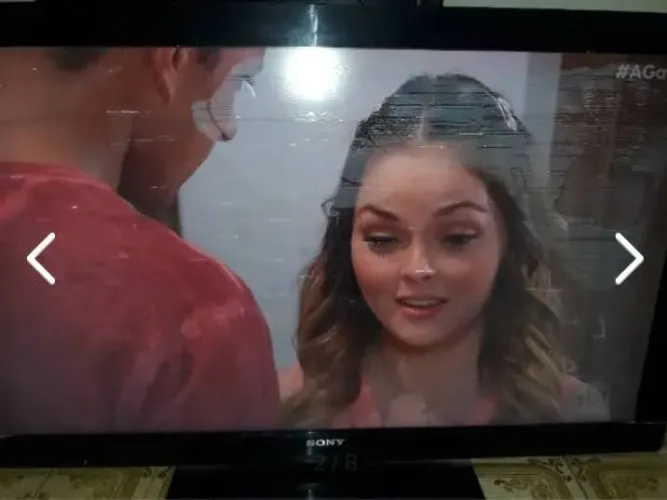 Tv LCD 40 polegada com defeito leia 