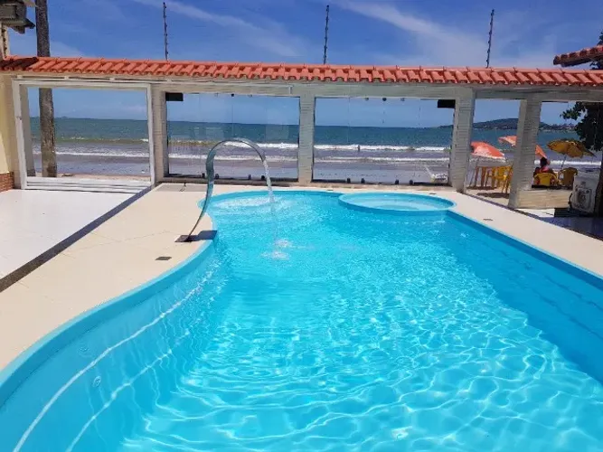 Alugo casa com piscina pé na areia em Guarapari ES frente pro mar em Santa Monica