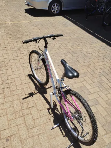 Bicicleta aro 24 feminina 