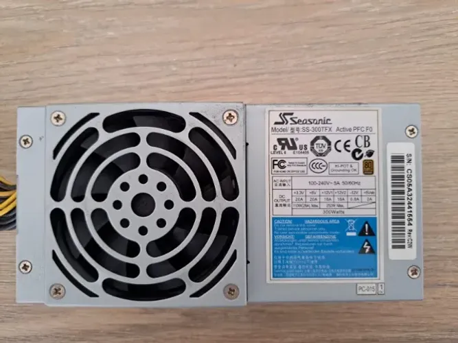 Fonte De Alimentação Para Pc Seasonic Electronics Ss-300tfx Cor Prateado