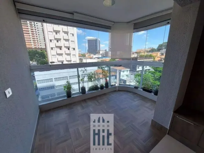 2 quartos sendo 1 suíte, 2 banheiros, varanda grill, lazer completo com piscina aquecida e