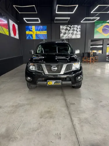 Nissan Frontier SV At.cd 4X4 2.5 TB Diesel Mec. 2014