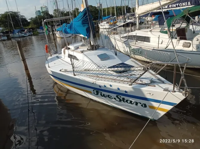 Veleiro Half Tonner 30 pés 