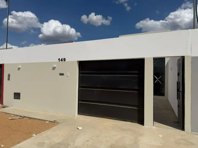 VENDO - CASA 2/4 - EXCELENTE ACABAMENTO - LOTEAMENTO NOVA JUAZEIRO