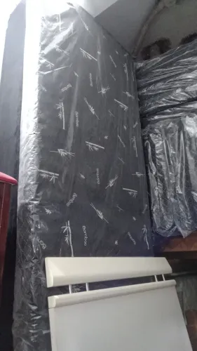 Colchoes solteiro novo