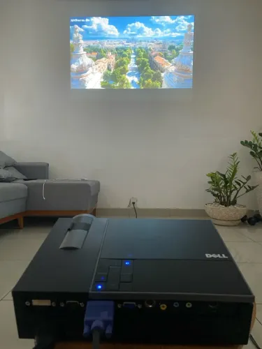 Projetor Dell de Alta Resolução - Qualidade Impecável
