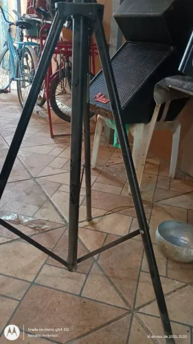 Pedestal tipo t para iluminação