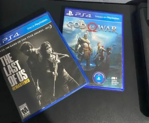 (3 Jogos de ps4)god of war the last of us FIFA 20