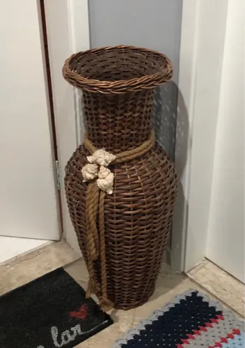 Vaso decorativo de vime