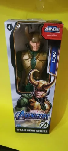 Boneco Titan Hero Marvel Loki 30cm - Hasbro