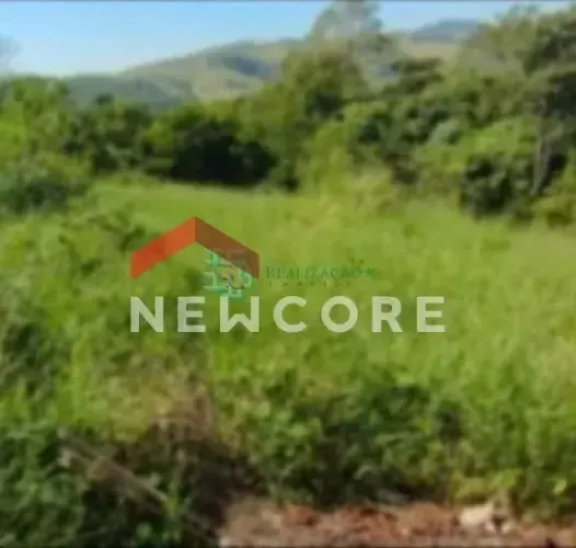 Lote em Av Juncal - Centro - Piracaia/SP